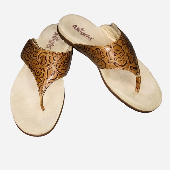 NWOT Algeria’ Leather Thong Sandals Brown Size 40 Flip Flops. Slight platform. - Picture 2 of 8